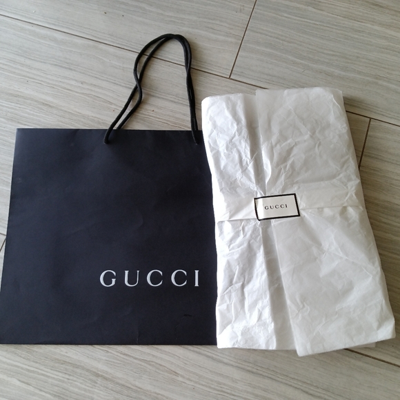 NEW GUCCI OVERSIZE T-SHIRT WITH GUCCI LOGO - Picture 10 of 10